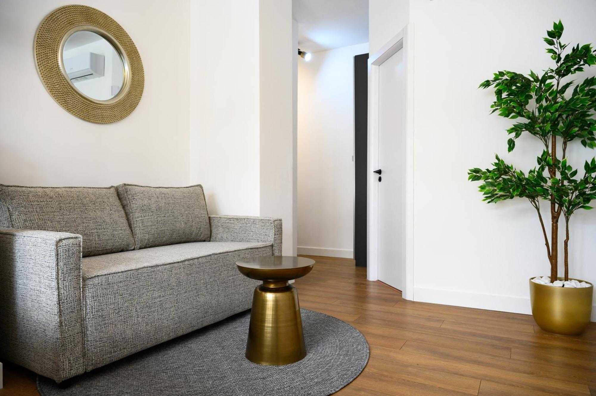 Urban Downtown Luxury Rooms And Suites Beograd Ngoại thất bức ảnh
