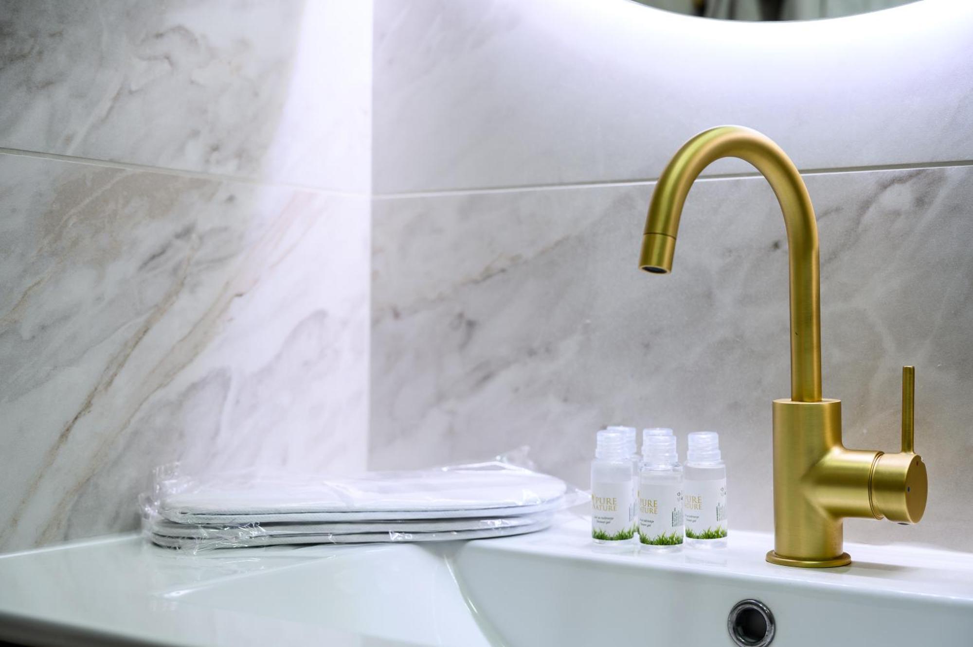 Urban Downtown Luxury Rooms And Suites Beograd Phòng bức ảnh
