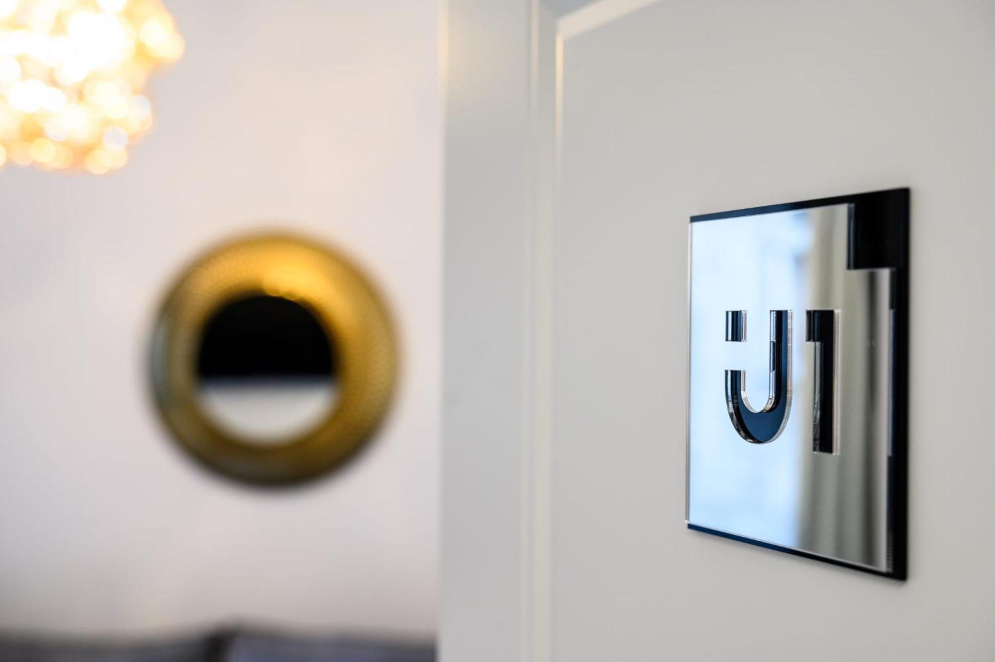 Urban Downtown Luxury Rooms And Suites Beograd Phòng bức ảnh